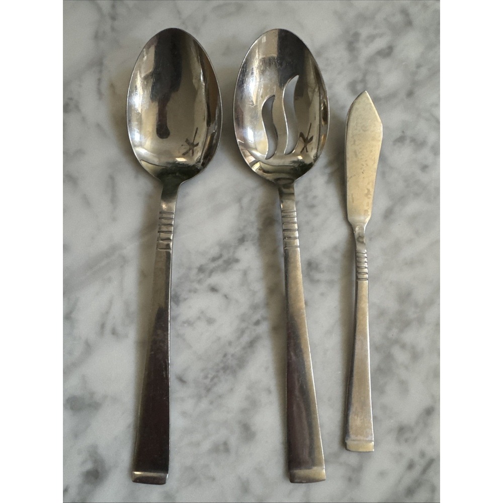 Libbey Flatware 3 Serving Pieces Spoon , Slotted Spoon, Bread Knife Stainless